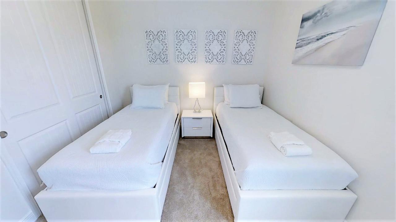 6 Bedroom Vacation Home With Pool オーランド エクステリア 写真